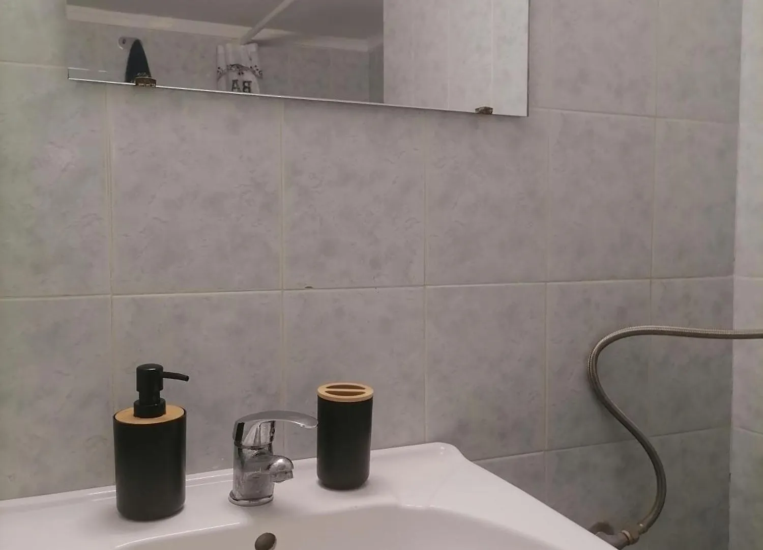 Το Σπίτι Του Στράτου Στη Θεσσαλονίκη- Stratos' Apartment In Thessaloniki Greece